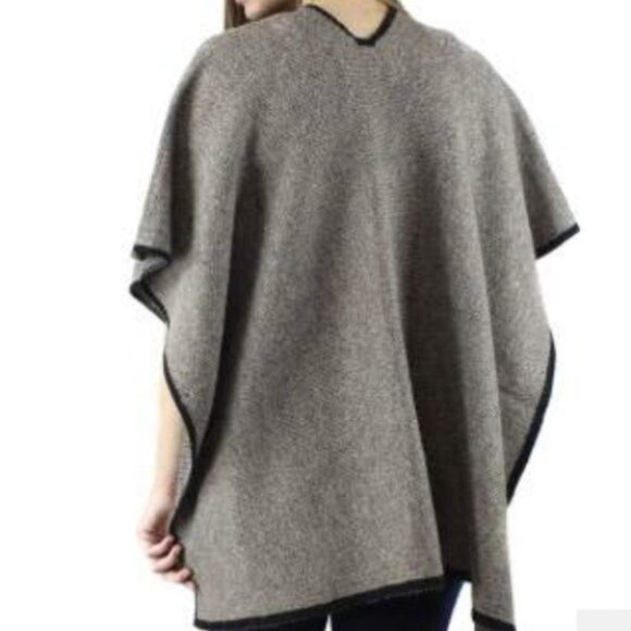 Open front Wrap/Poncho/shrug - Picture 3 of 4